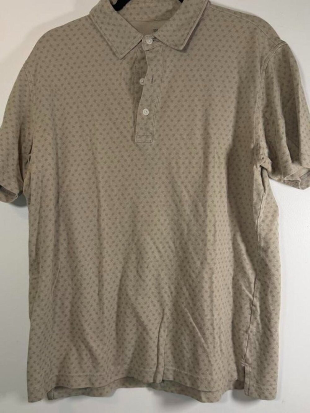 Uniqlo Men's Polo Shirt Size Large Tan with Small Dark Polka Dots